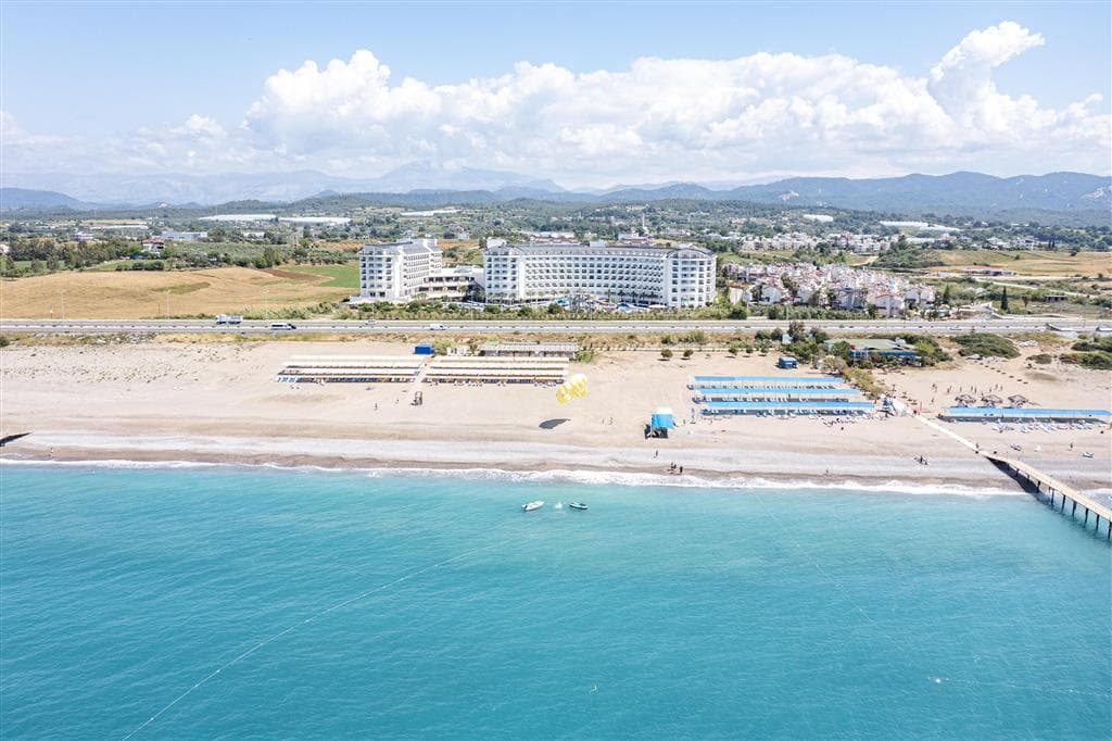 Calido Maris Beach Resort