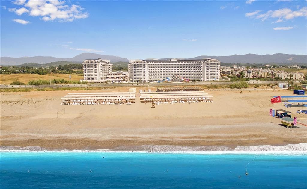 Calido Maris Beach Resort