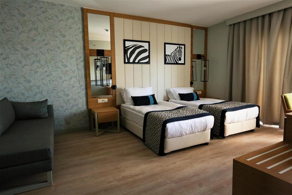 Calido Maris Beach Resort