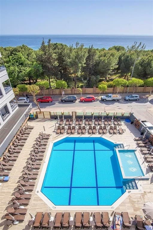 Riviera Zen