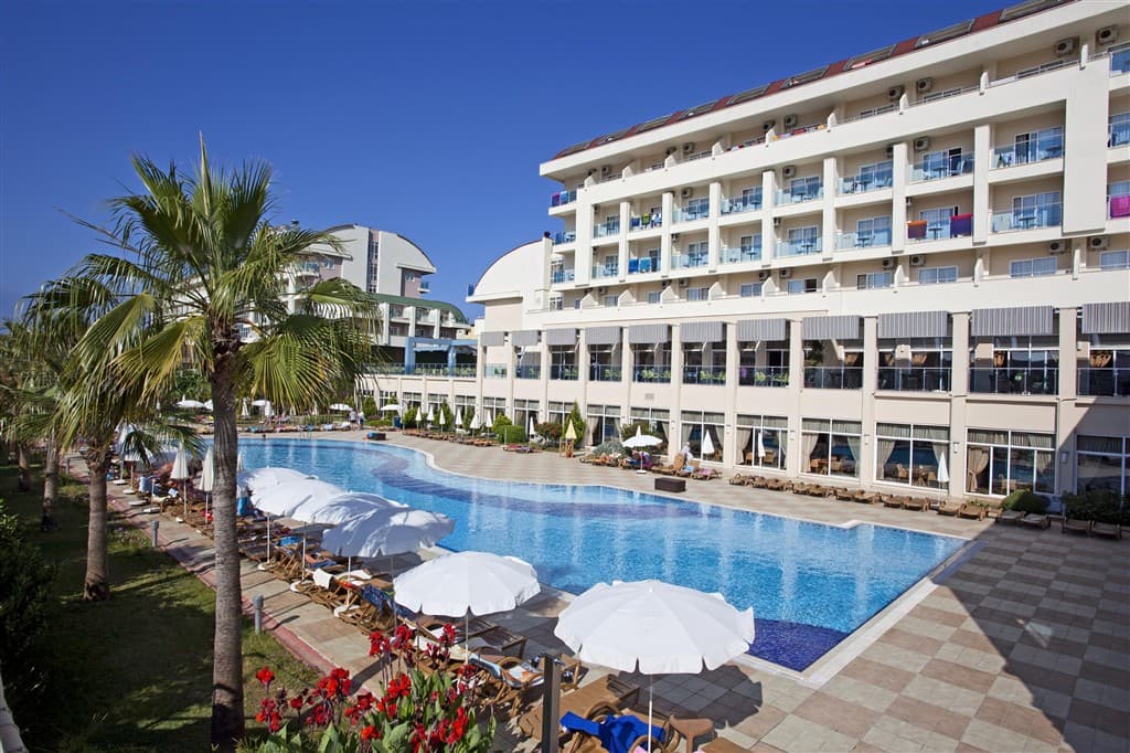 Solivia Hotel (Ex. Titan Select)