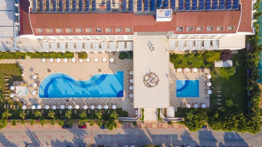 Solivia Hotel (Ex. Titan Select)