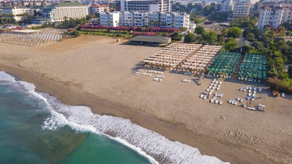 Solivia Hotel (Ex. Titan Select)