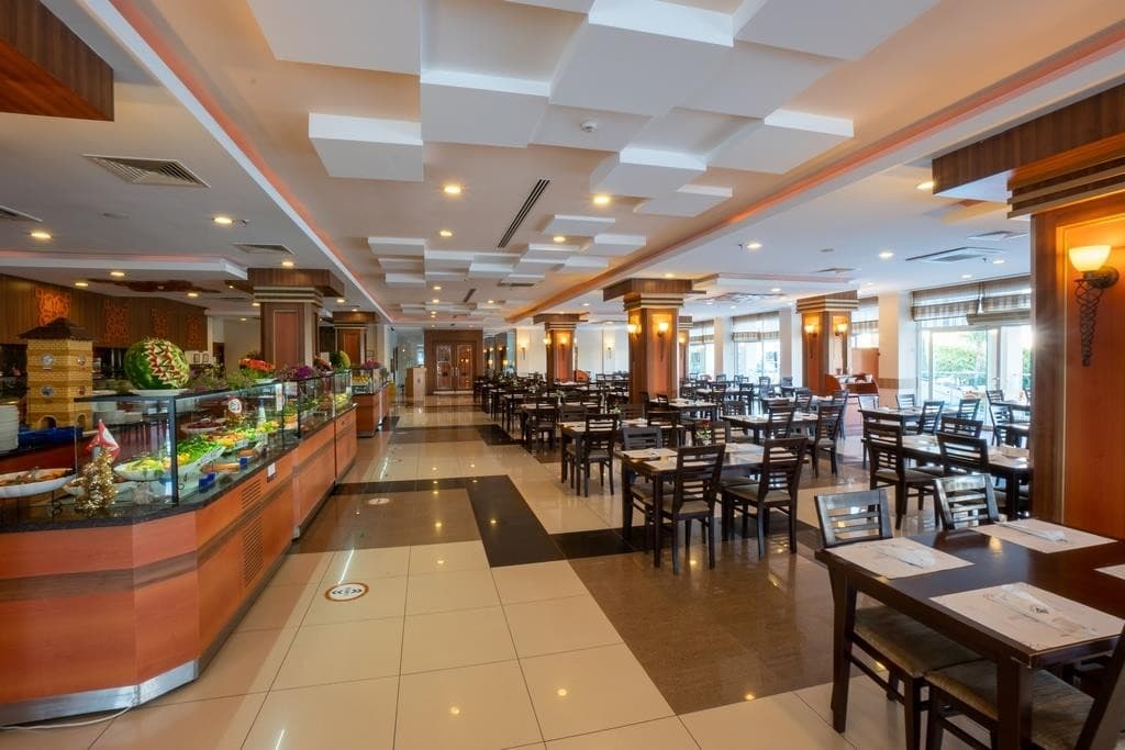 Solivia Hotel (Ex. Titan Select)