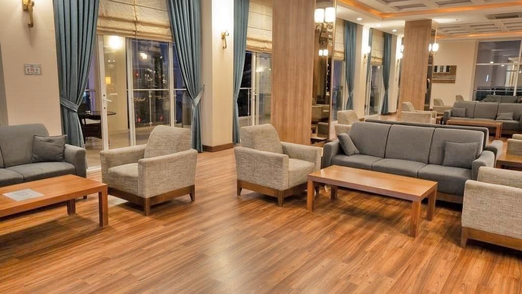 Solivia Hotel (Ex. Titan Select)