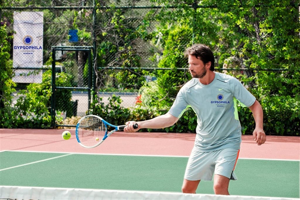 Tenis