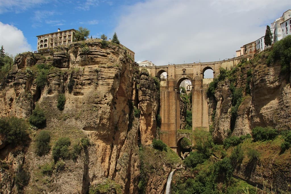Malaga a Gibraltar – kontrasty Stredomoria letecky