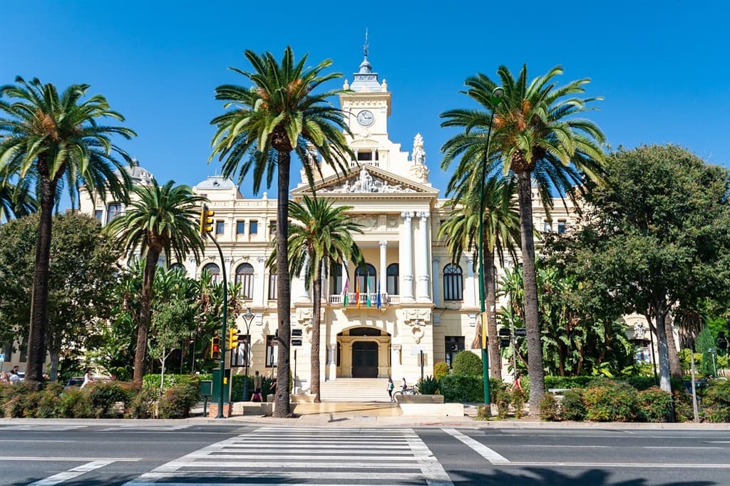 Malaga a Gibraltar – kontrasty Stredomoria letecky