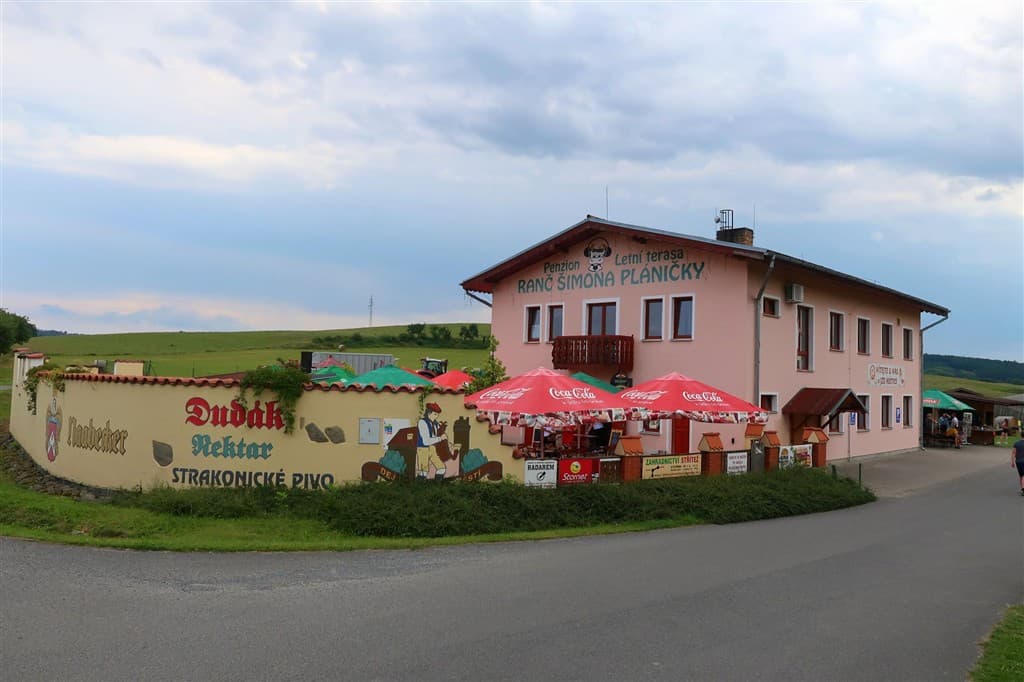 Slunce, seno a Chalupáři