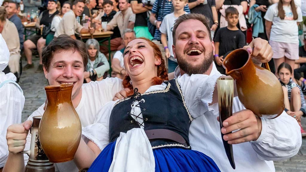 Slávnosti päťlistej ruže, zámok Třeboň a historický Třebíč