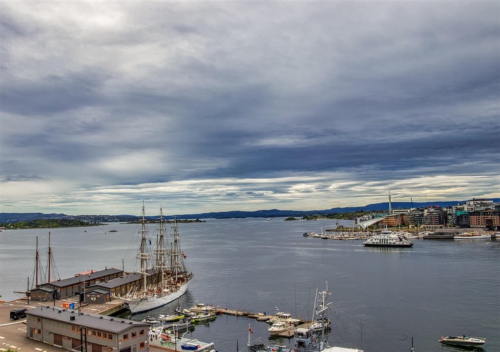 Oslo - hlavné mesto Nórska letecky