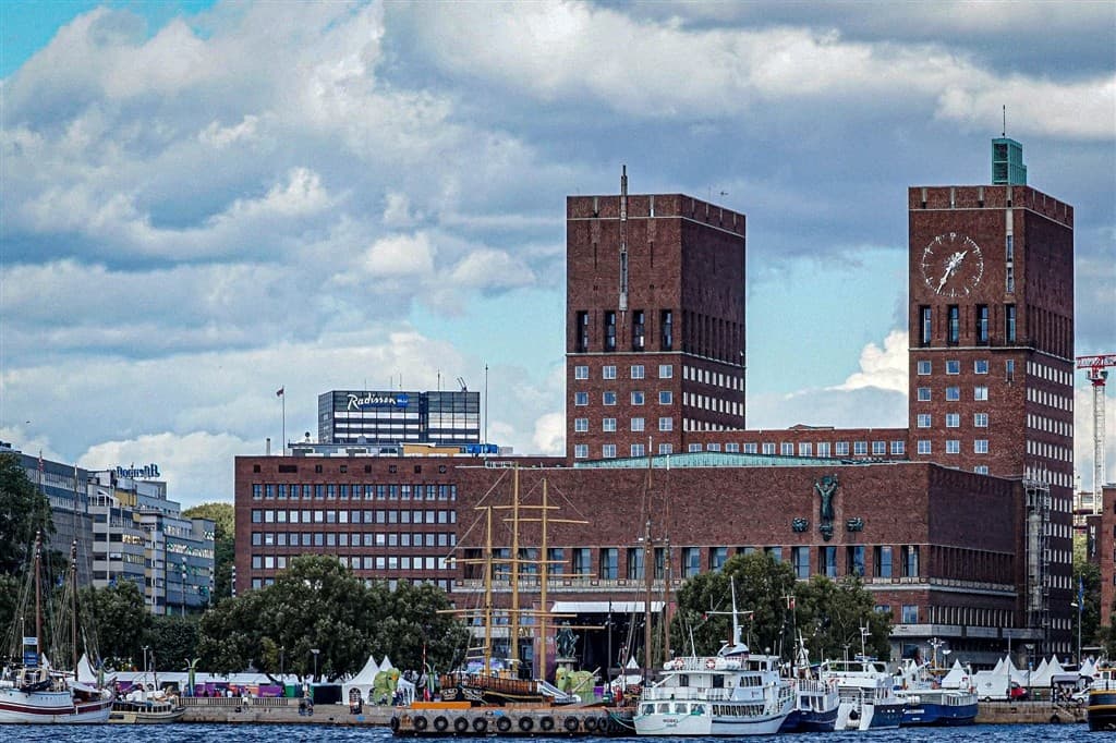 Oslo - hlavné mesto Nórska letecky