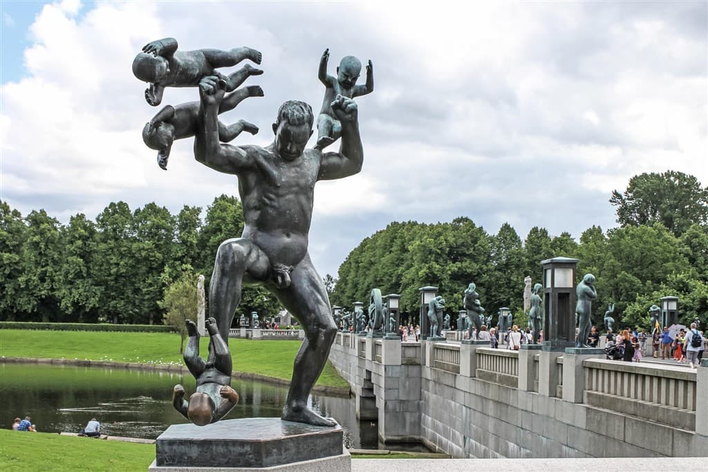 Oslo - hlavné mesto Nórska letecky