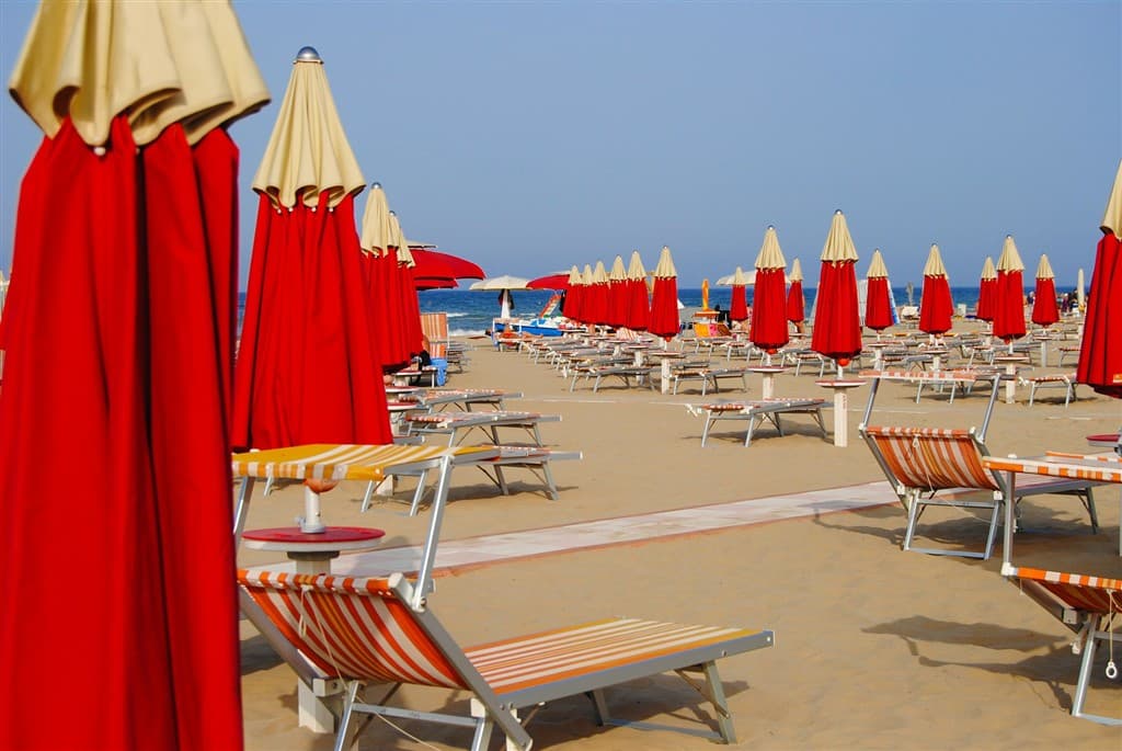 Leto pri mori v Rimini