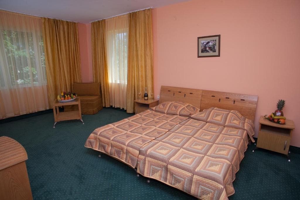 Slavyanski - Polpenzia s dopravou
