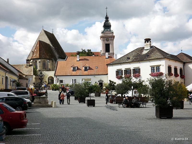 Husacie hody a skanzen v Burgenlande