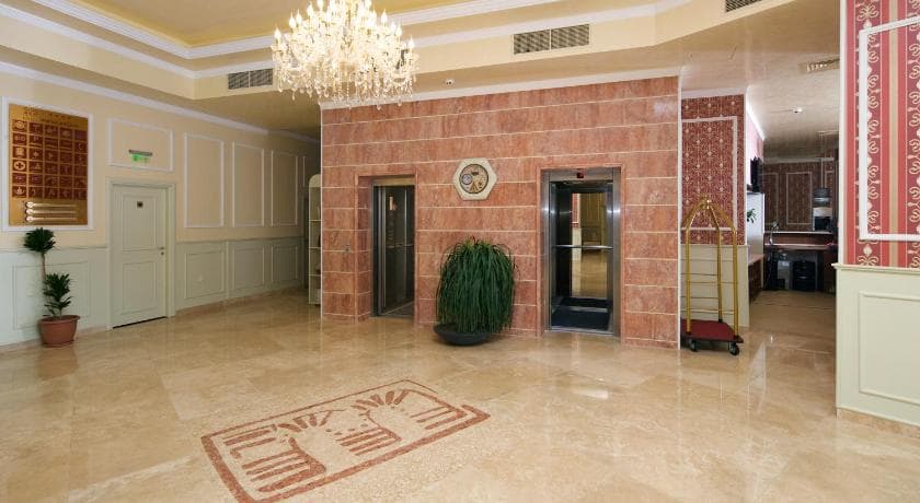 Mena Palace