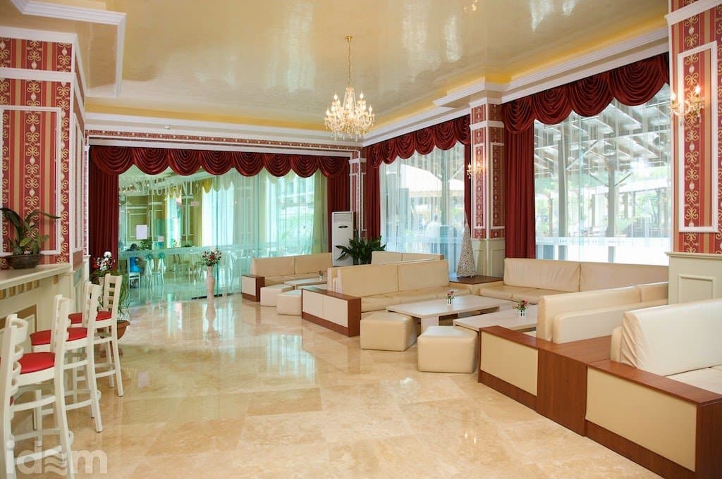 Mena Palace