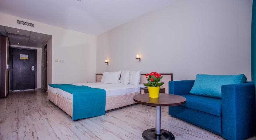 Meridian Smartline Hotel