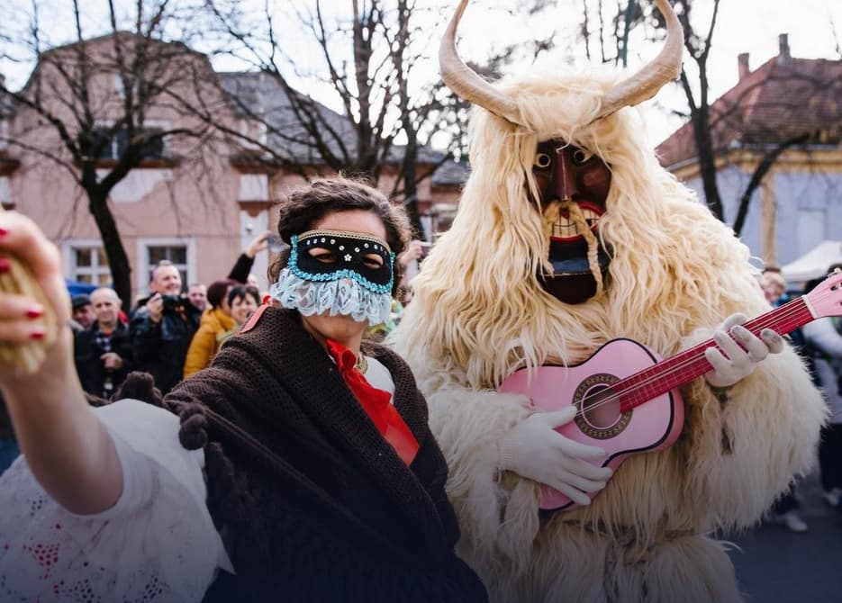 1-dňový zájazd na Fašiangový karneval Busójárás v Moháči