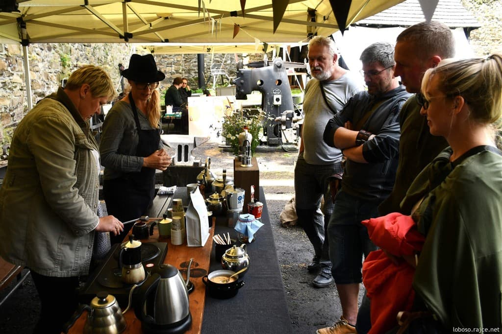 Festival kávy na hrade Helfštýn a mesto klobúkov