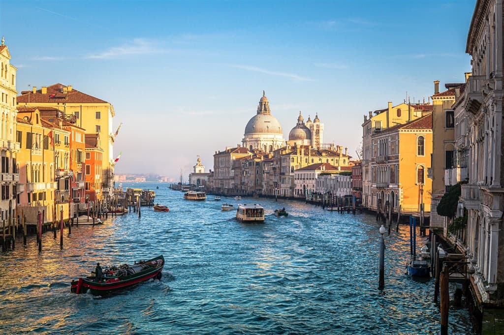 Benátky a Lido di Venezia - lagúna a deň pri mori