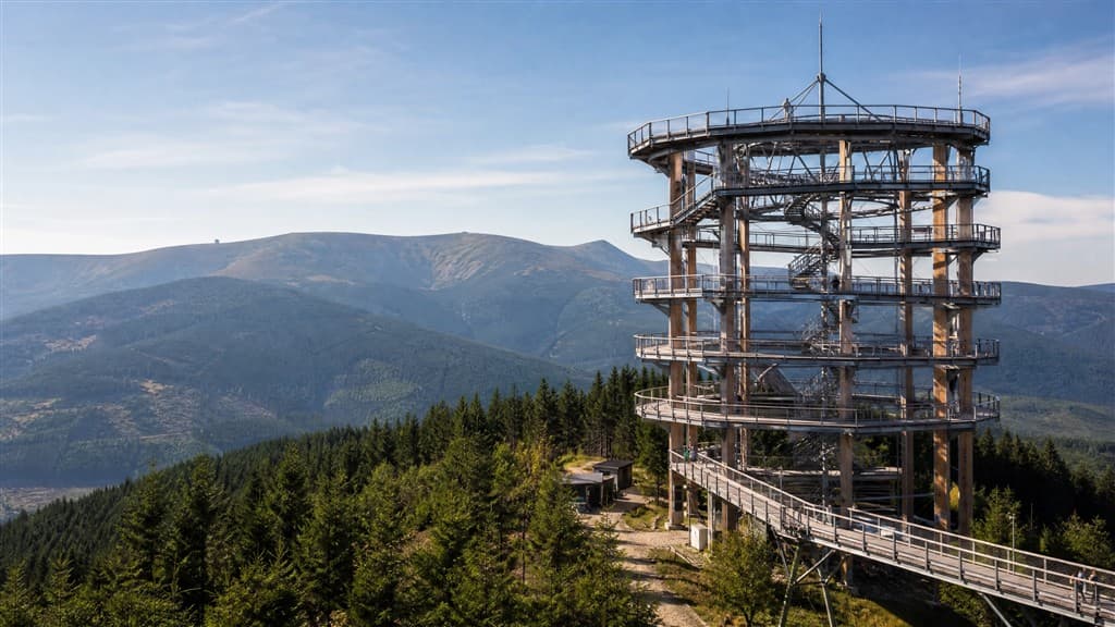 Za najkrajšími výhľadmi Česka – Sky Bridge 721