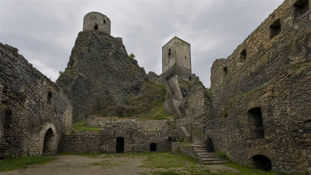 Český raj: Prachovské skály a hrad Trosky