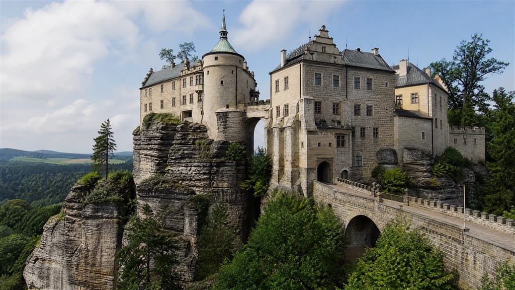 Český raj: Prachovské skály a hrad Trosky