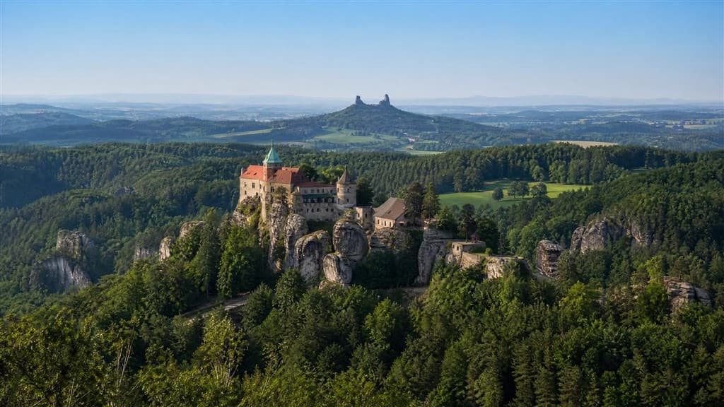 Český raj: Prachovské skály a hrad Trosky