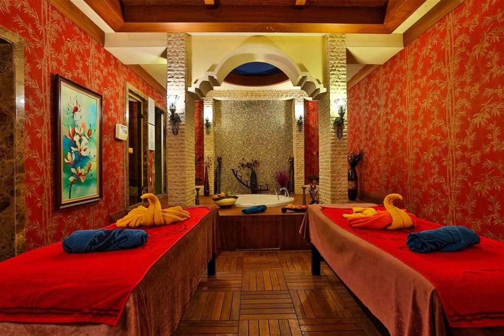 Crystal Palace Luxury