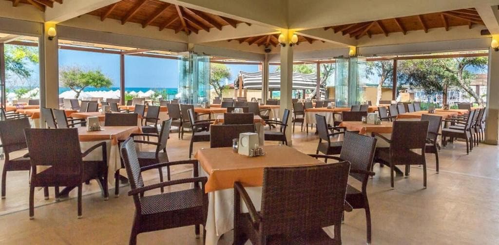 Villa Side Hotel