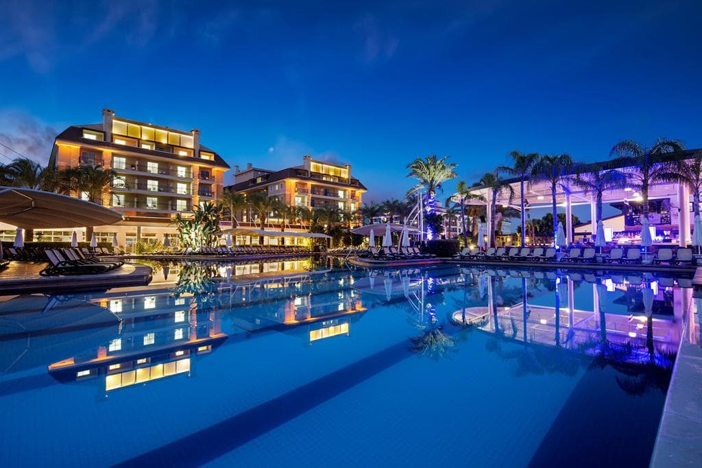 Crystal Family Resort