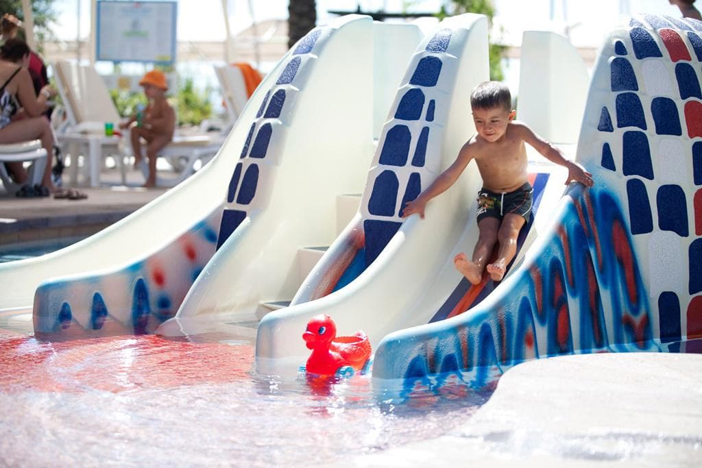 Crystal Family Resort