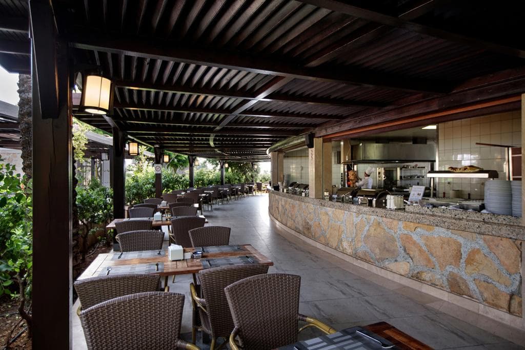 Crystal Family Resort
