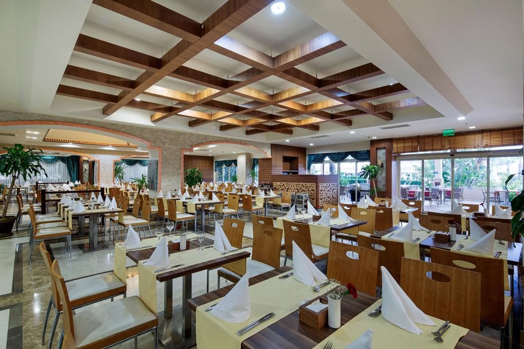 Crystal Family Resort