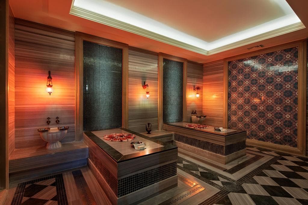 Crystal Family Resort