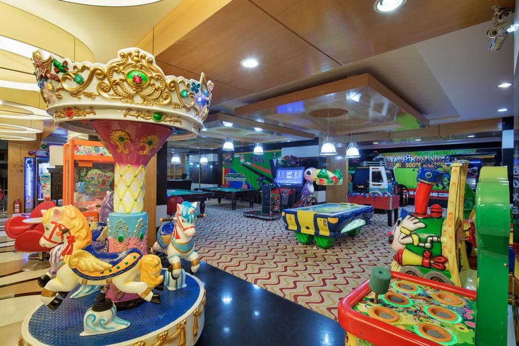 Crystal Family Resort