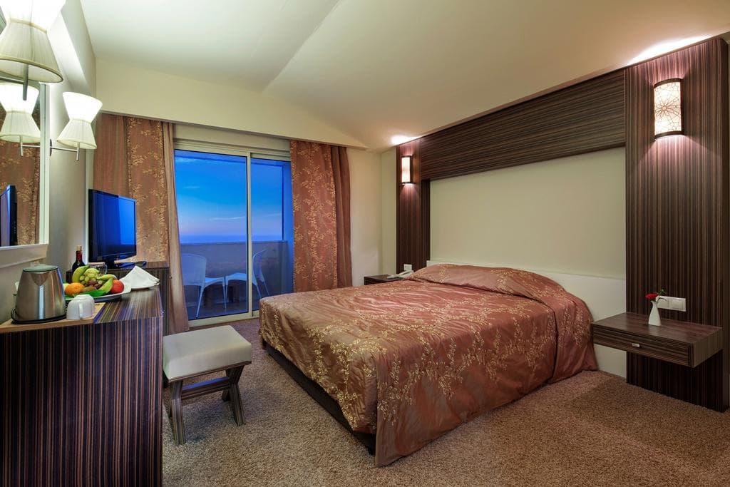 Crystal Family Resort