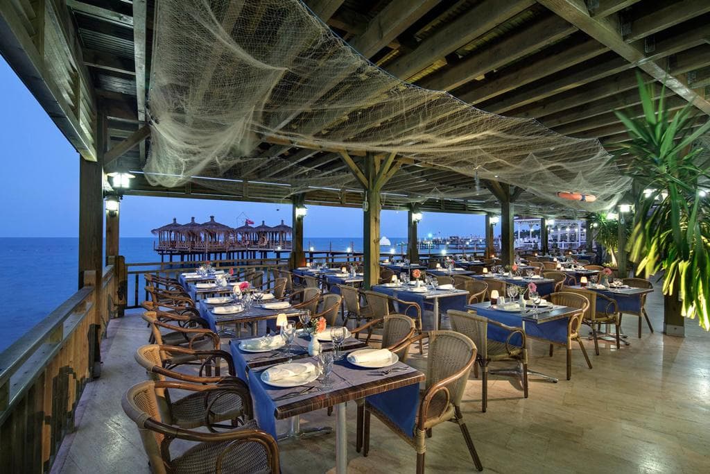 Crystal Flora Beach Resort