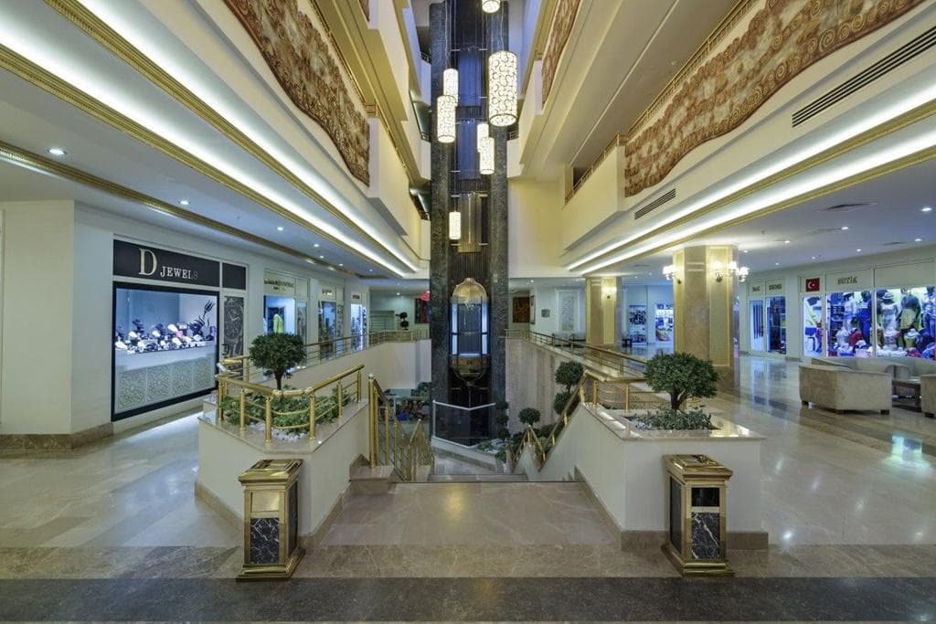 Crystal Tat Beach & Golf Resort