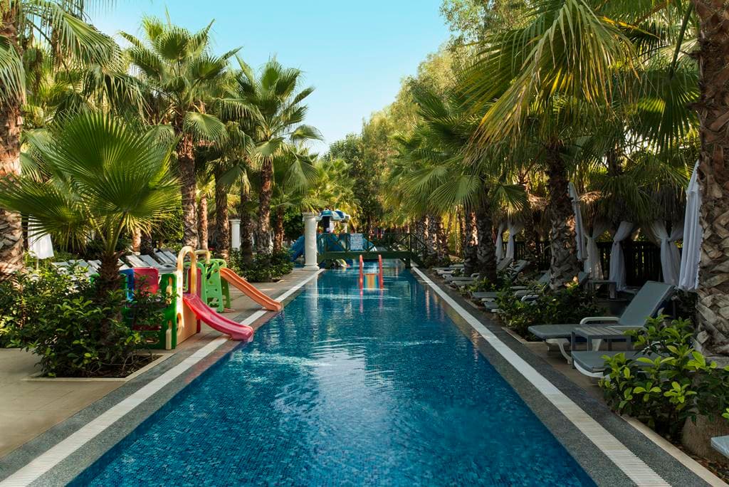 Delphin Palace