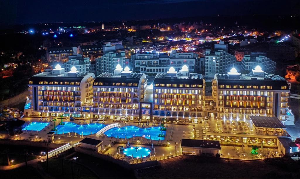 Diamond De Luxe Hotel & SPA
