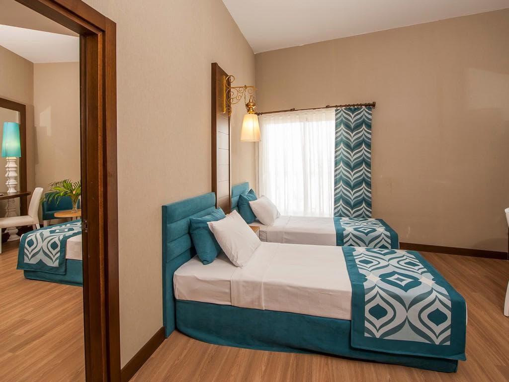 Dream World Resort & Spa