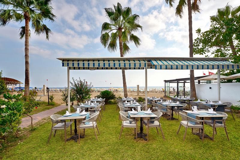 Elysee Beach Hotel