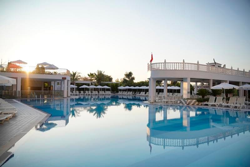 J'adore Deluxe Hotel & Spa
