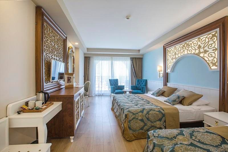 J'adore Deluxe Hotel & Spa