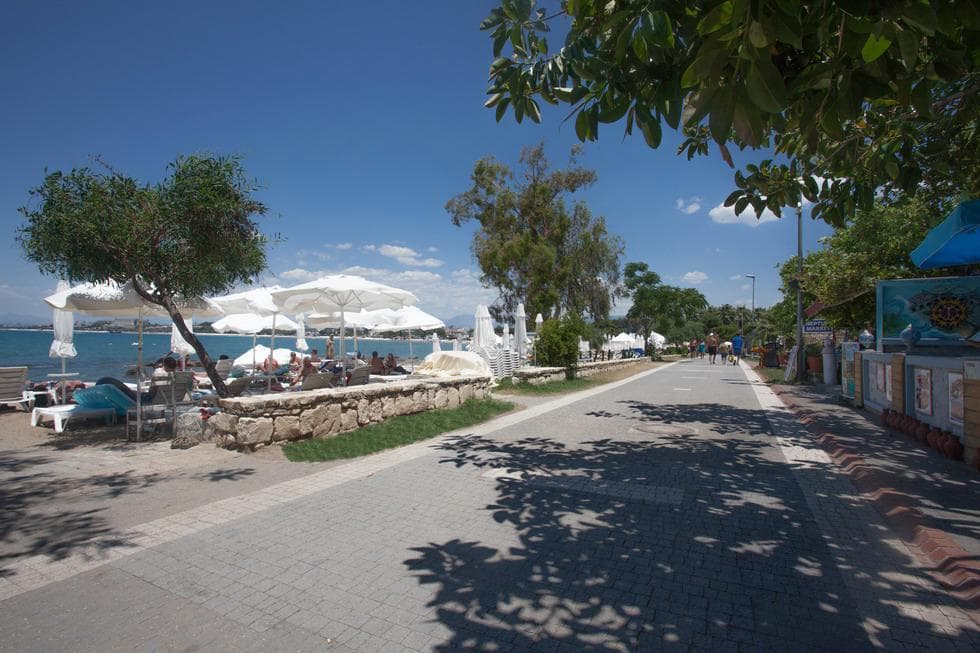 Leda Beach