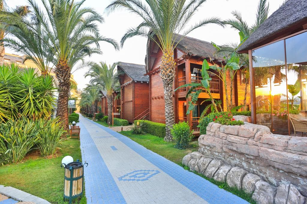 Long Beach Hotel & Spa Resort