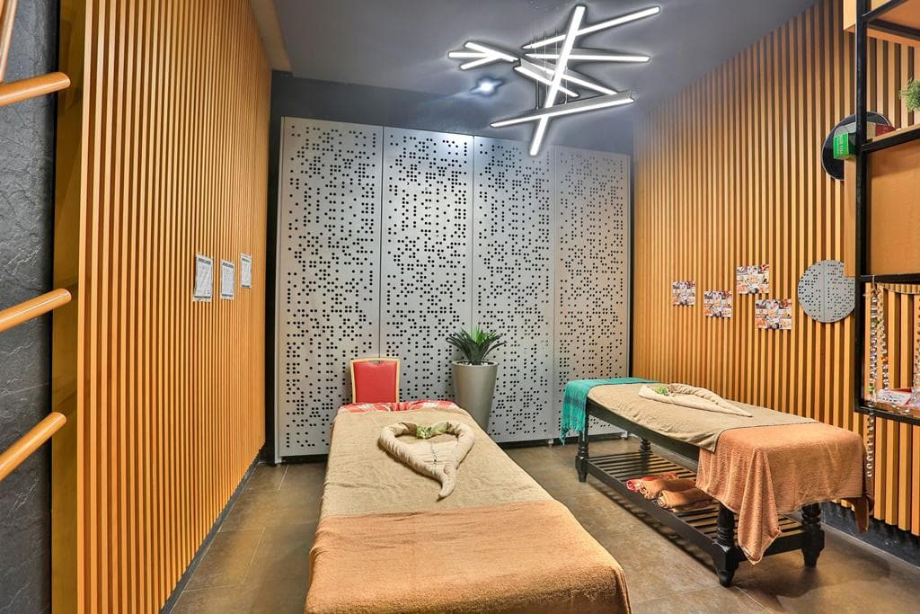 Long Beach Hotel & Spa Resort